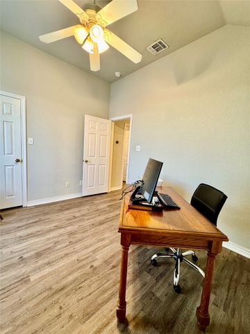 1001 Turkey Creek Court, Bridgeport, TX 76426