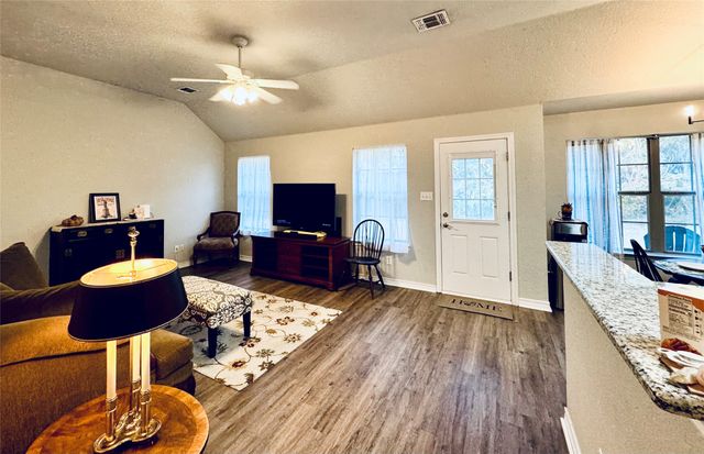 1001 Turkey Creek Court, Bridgeport, TX 76426