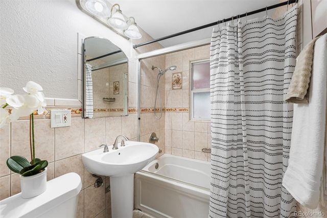 965 S Eliot Street, Denver, CO 80219