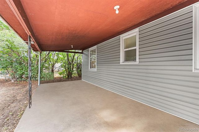 965 S Eliot Street, Denver, CO 80219