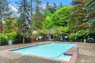 12618 100th Lane NE #J248, Kirkland, WA 98034