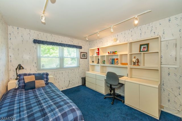 18 Teak Rd, Wayne Twp., NJ 07470