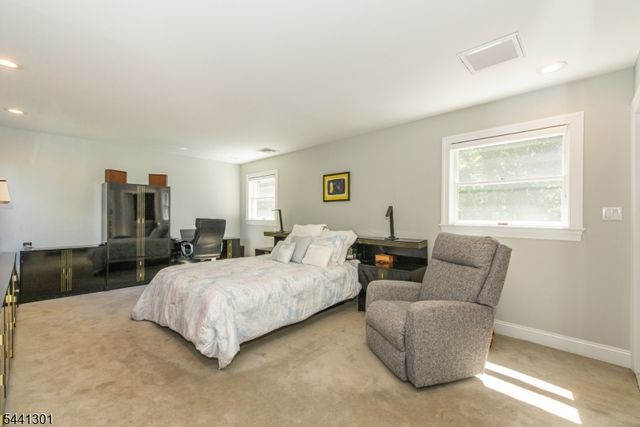 18 Teak Rd, Wayne Twp., NJ 07470