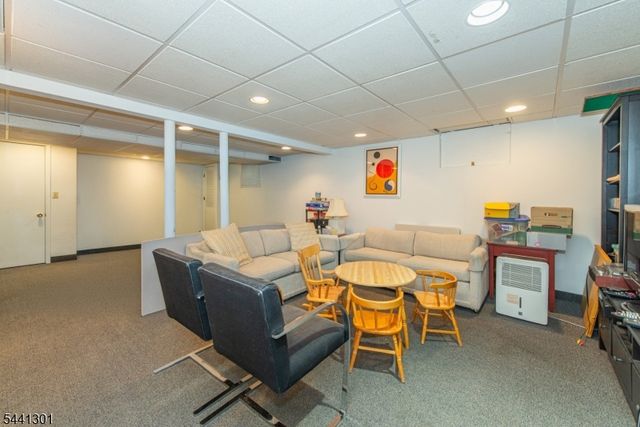 18 Teak Rd, Wayne Twp., NJ 07470