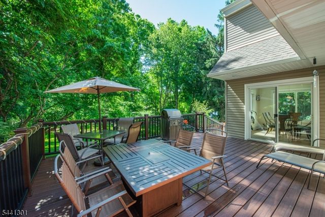 18 Teak Rd, Wayne Twp., NJ 07470