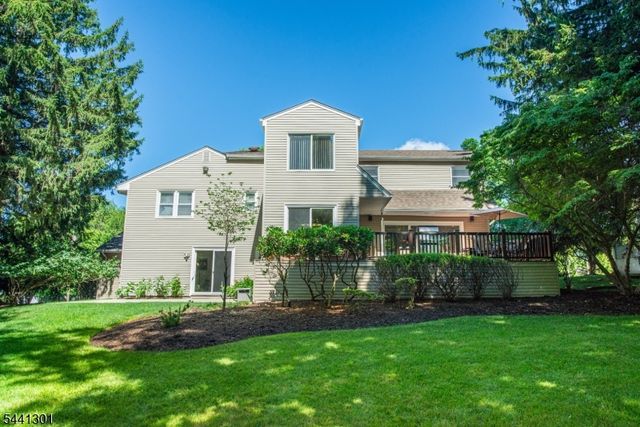 18 Teak Rd, Wayne Twp., NJ 07470