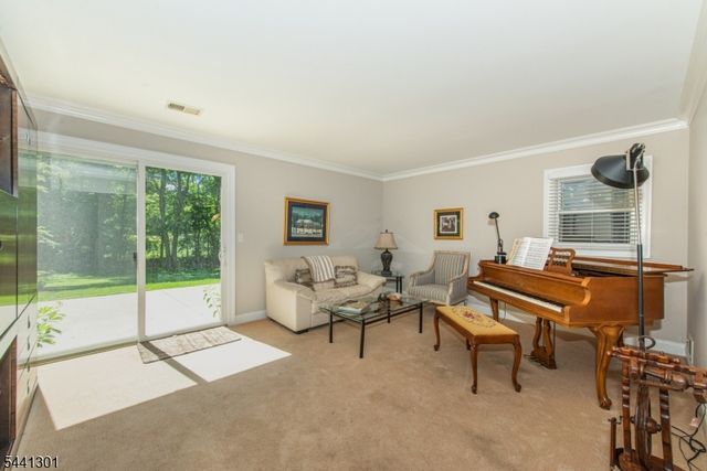 18 Teak Rd, Wayne Twp., NJ 07470