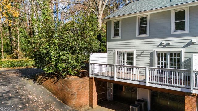 501 Dunwoody Chace, Atlanta, GA 30328