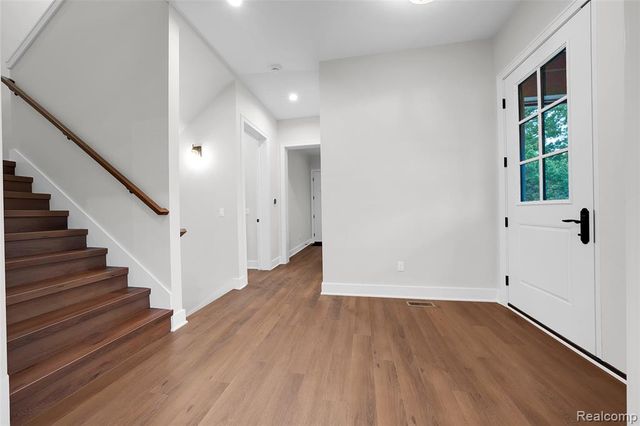 1956 Percy Lane, Highland, MI 48357