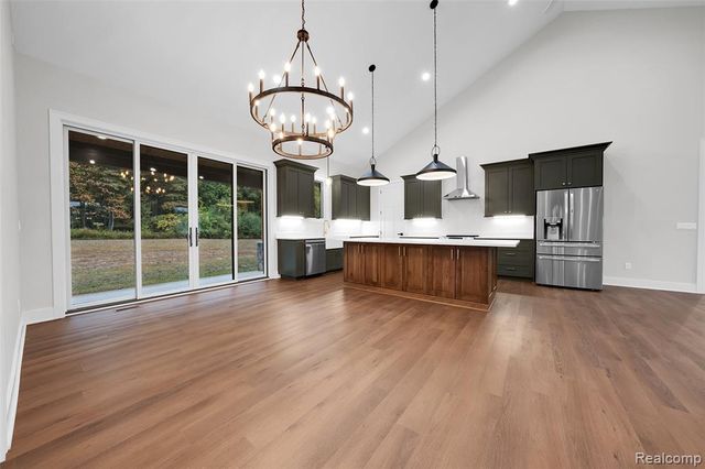 1956 Percy Lane, Highland, MI 48357