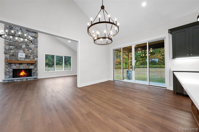 1956 Percy Lane, Highland, MI 48357