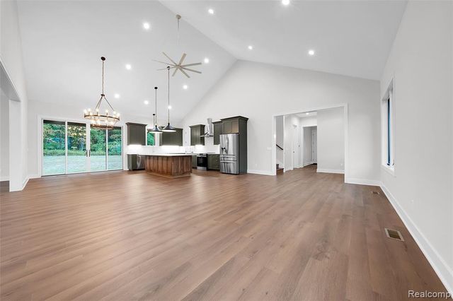 1956 Percy Lane, Highland, MI 48357