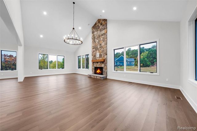 1956 Percy Lane, Highland, MI 48357