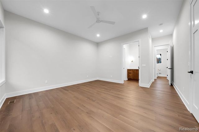 1956 Percy Lane, Highland, MI 48357