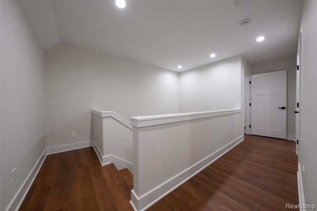 1956 Percy Lane, Highland, MI 48357