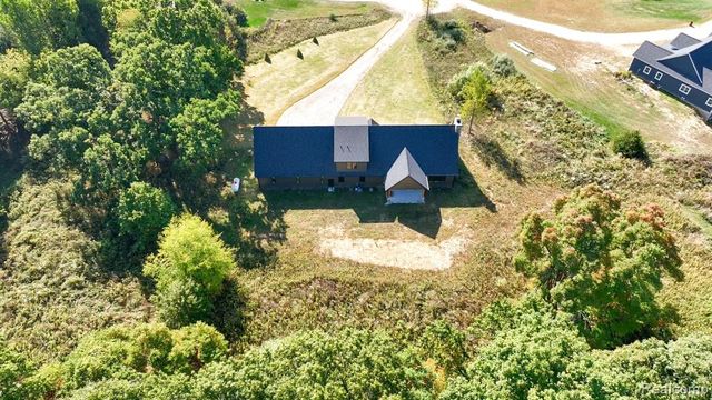 1956 Percy Lane, Highland, MI 48357