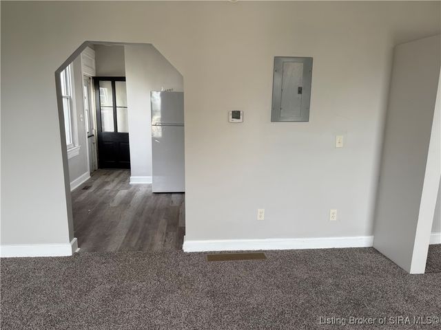 1110 Chartres Street, New Albany, IN 47150