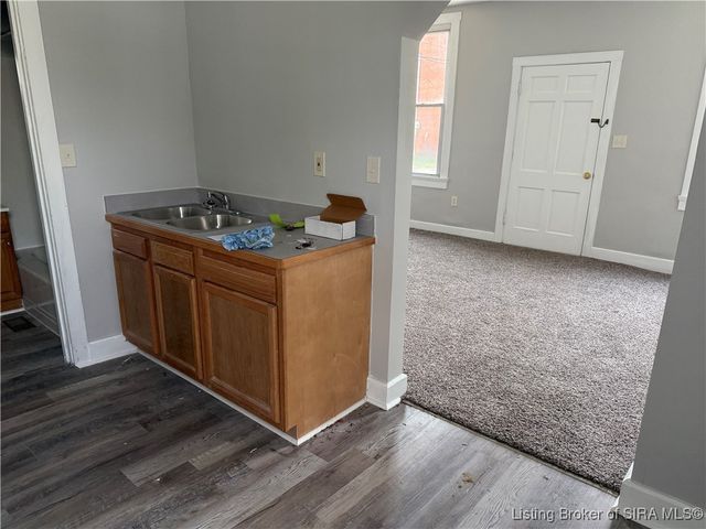 1110 Chartres Street, New Albany, IN 47150