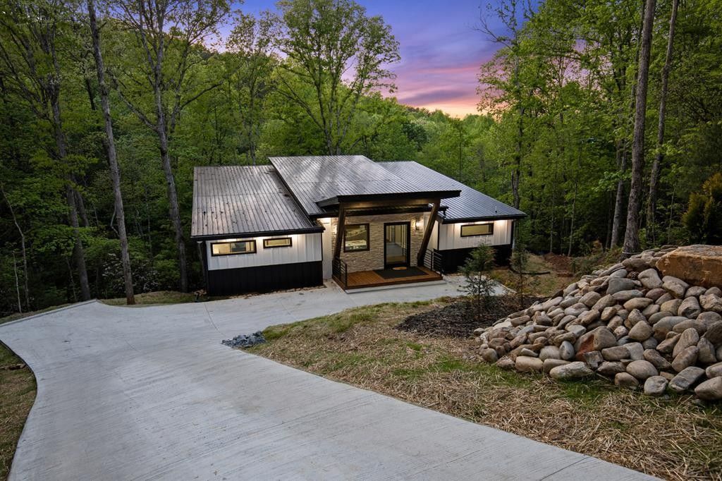 148 Brookwood Drive, Blue Ridge, GA 30513