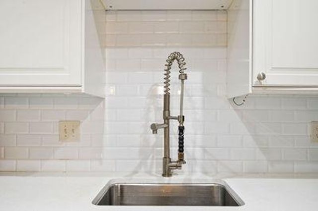 23116 Plantation Drive NE, Atlanta, GA 30324