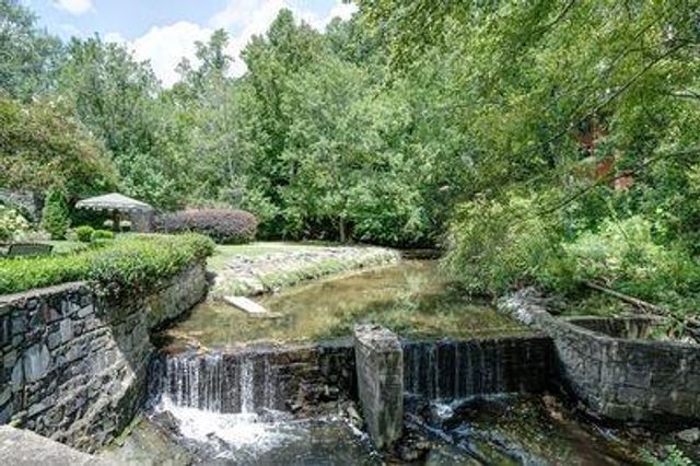 23116 Plantation Drive NE, Atlanta, GA 30324