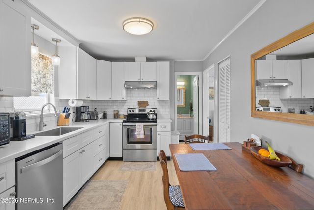 191 SPORTSMAN Drive, Welaka, FL 32193