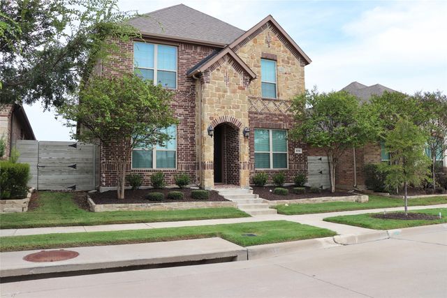 816 10th Street, Argyle, TX 76226