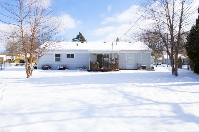 813 Wiltshire Drive, Owosso, MI 48867