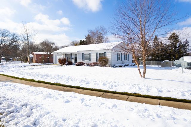 813 Wiltshire Drive, Owosso, MI 48867