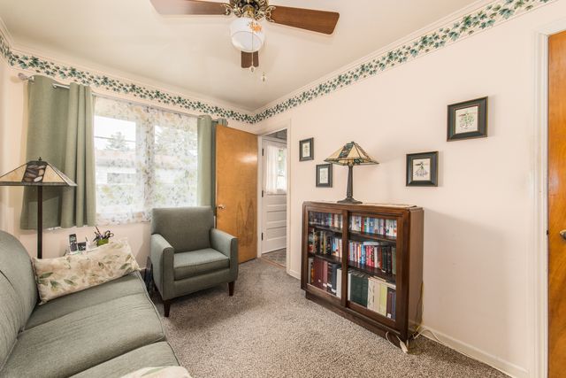 1808 Linden Street, Des Plaines, IL 60018