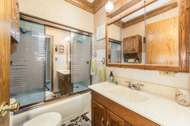 1808 Linden Street, Des Plaines, IL 60018