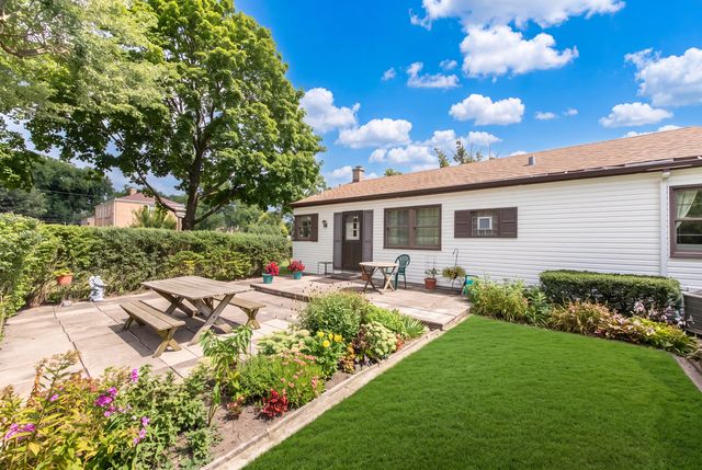 1808 Linden Street, Des Plaines, IL 60018