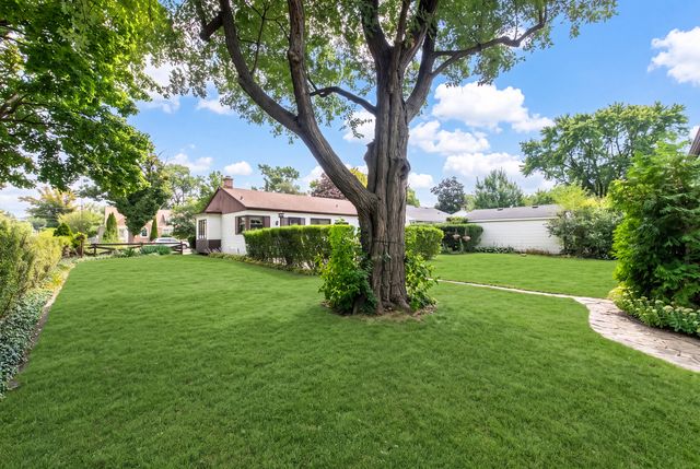1808 Linden Street, Des Plaines, IL 60018