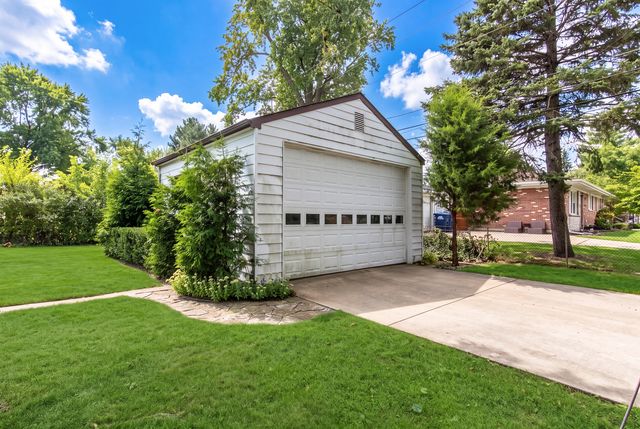 1808 Linden Street, Des Plaines, IL 60018