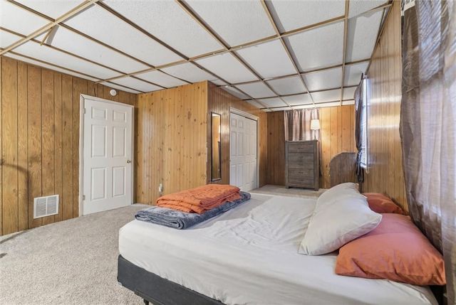 290 Glenwood Dr, Ambridge, PA 15003