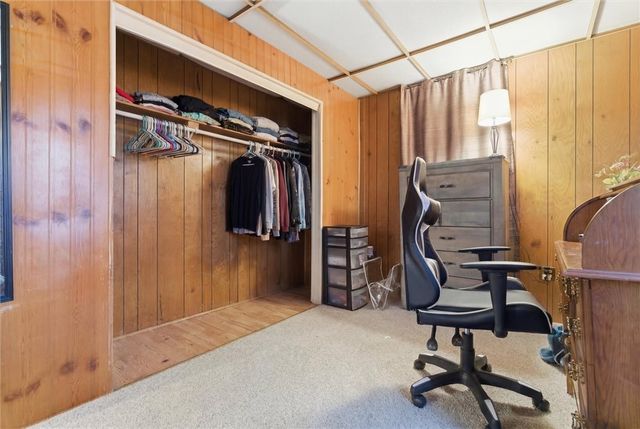 290 Glenwood Dr, Ambridge, PA 15003