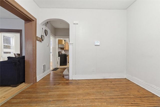 290 Glenwood Dr, Ambridge, PA 15003