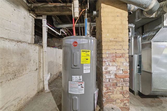 290 Glenwood Dr, Ambridge, PA 15003