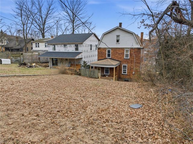 290 Glenwood Dr, Ambridge, PA 15003