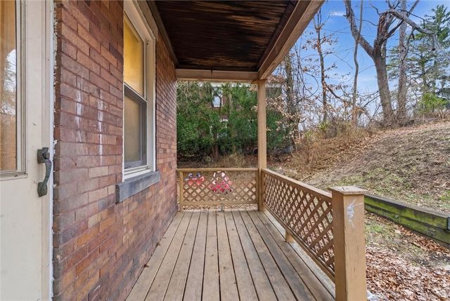 290 Glenwood Dr, Ambridge, PA 15003