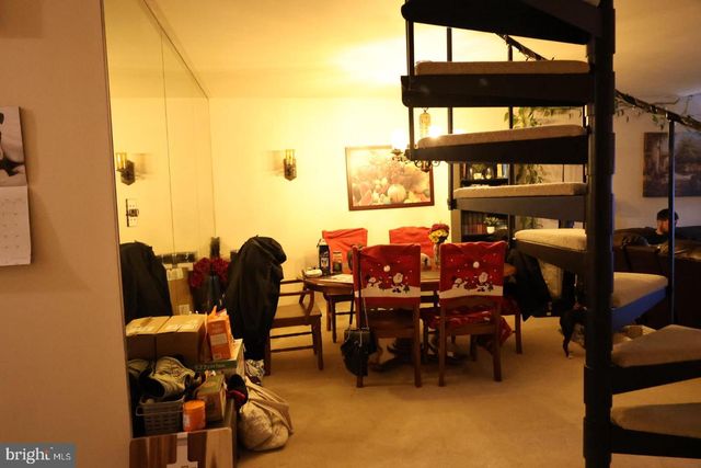 154 VALLEY GREENE CIR, Wyomissing, PA 19610