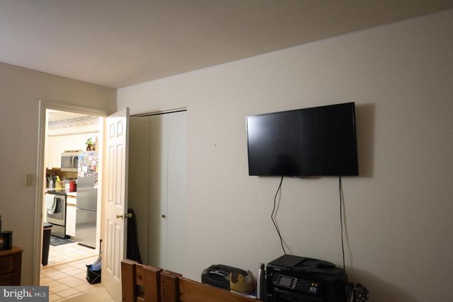 154 VALLEY GREENE CIR, Wyomissing, PA 19610