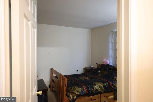 154 VALLEY GREENE CIR, Wyomissing, PA 19610