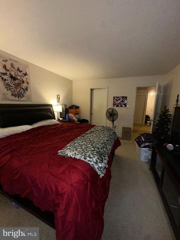 154 VALLEY GREENE CIR, Wyomissing, PA 19610