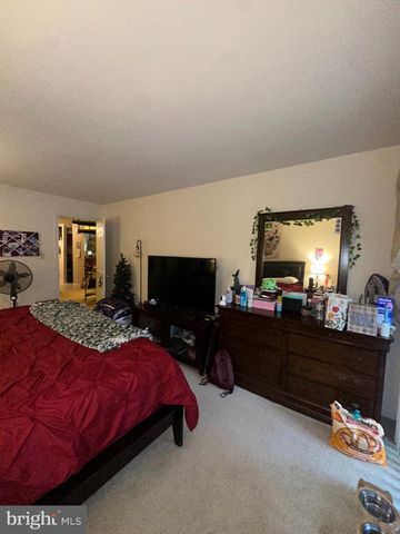 154 VALLEY GREENE CIR, Wyomissing, PA 19610