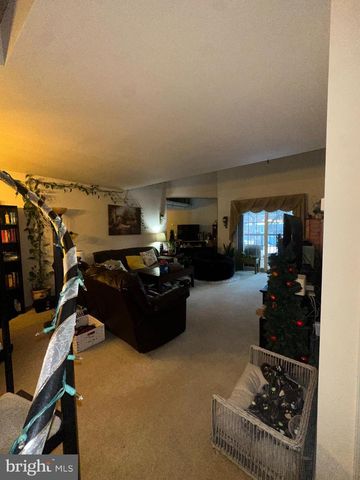 154 VALLEY GREENE CIR, Wyomissing, PA 19610