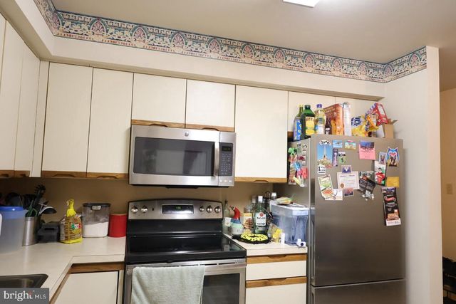 154 VALLEY GREENE CIR, Wyomissing, PA 19610