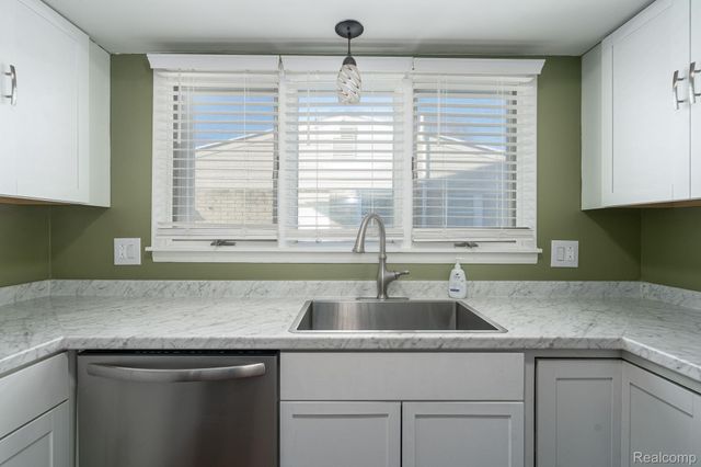 39618 Birchwood Drive, Plymouth, MI 48170