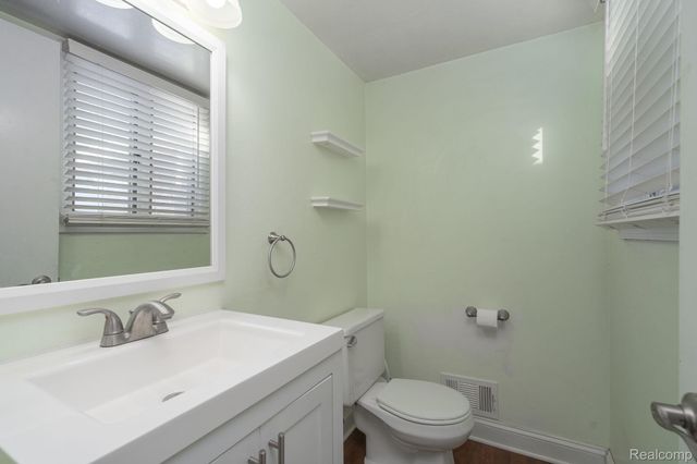 39618 Birchwood Drive, Plymouth, MI 48170