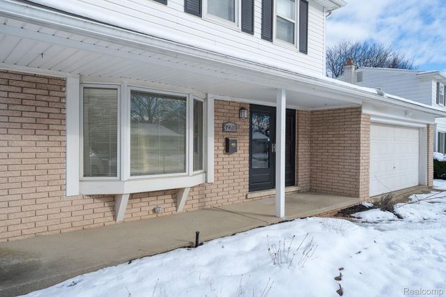 39618 Birchwood Drive, Plymouth, MI 48170